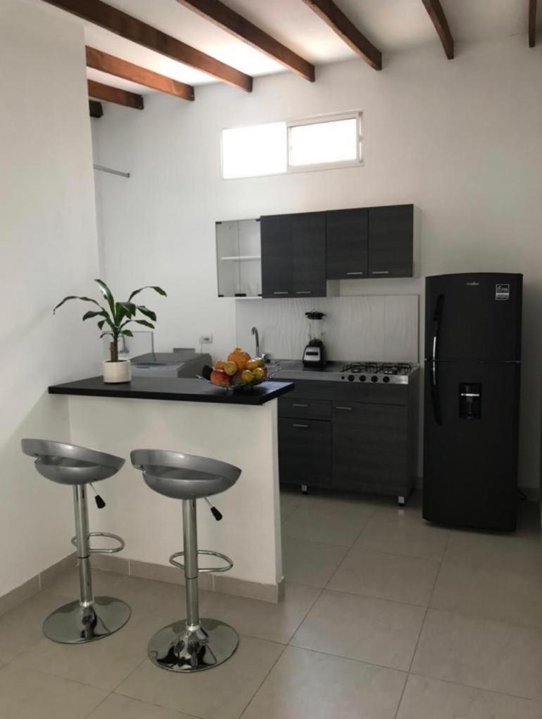 Vip Apartasuites Rosales Медельин Экстерьер фото